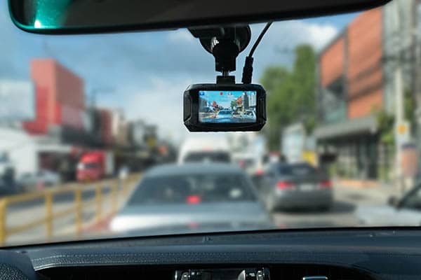 Quieres instalar una cámara en tu coche? Esto es lo que dice la ley sobre  ellas - Caribbean Digital